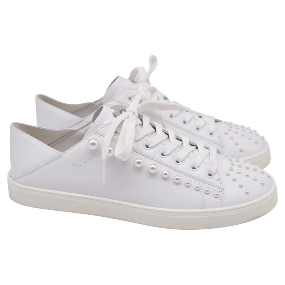 White Pearl-Embellished Women’s Sneaker